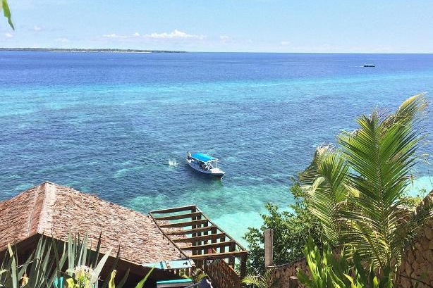 Cosmos Bungalows Menikmati Tanjung Bira