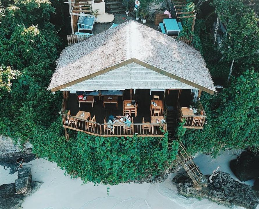 Cosmos Bungalows Menikmati Tanjung Bira