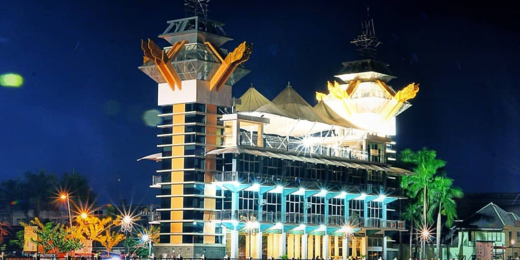 Menara Padang Kota Seribu Sungai Pesona Wisata Banjarmasin